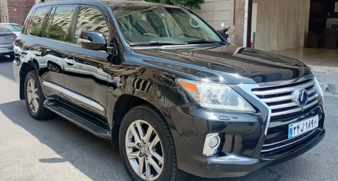لکسوس LX 570